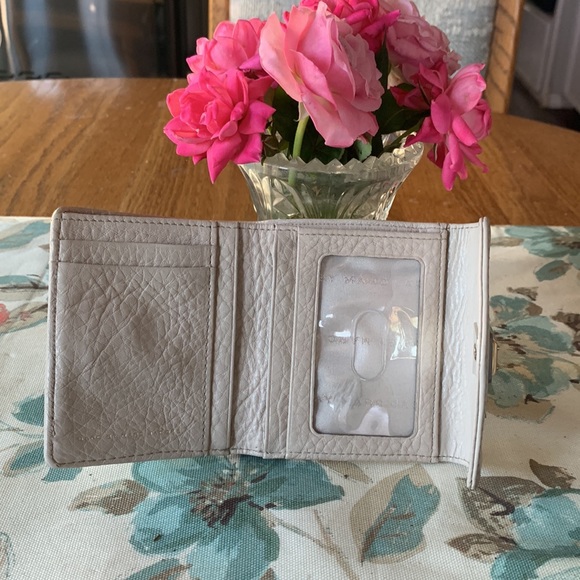 Marc by Marc Jacob’s Leather Wallet - Picture 5 of 5